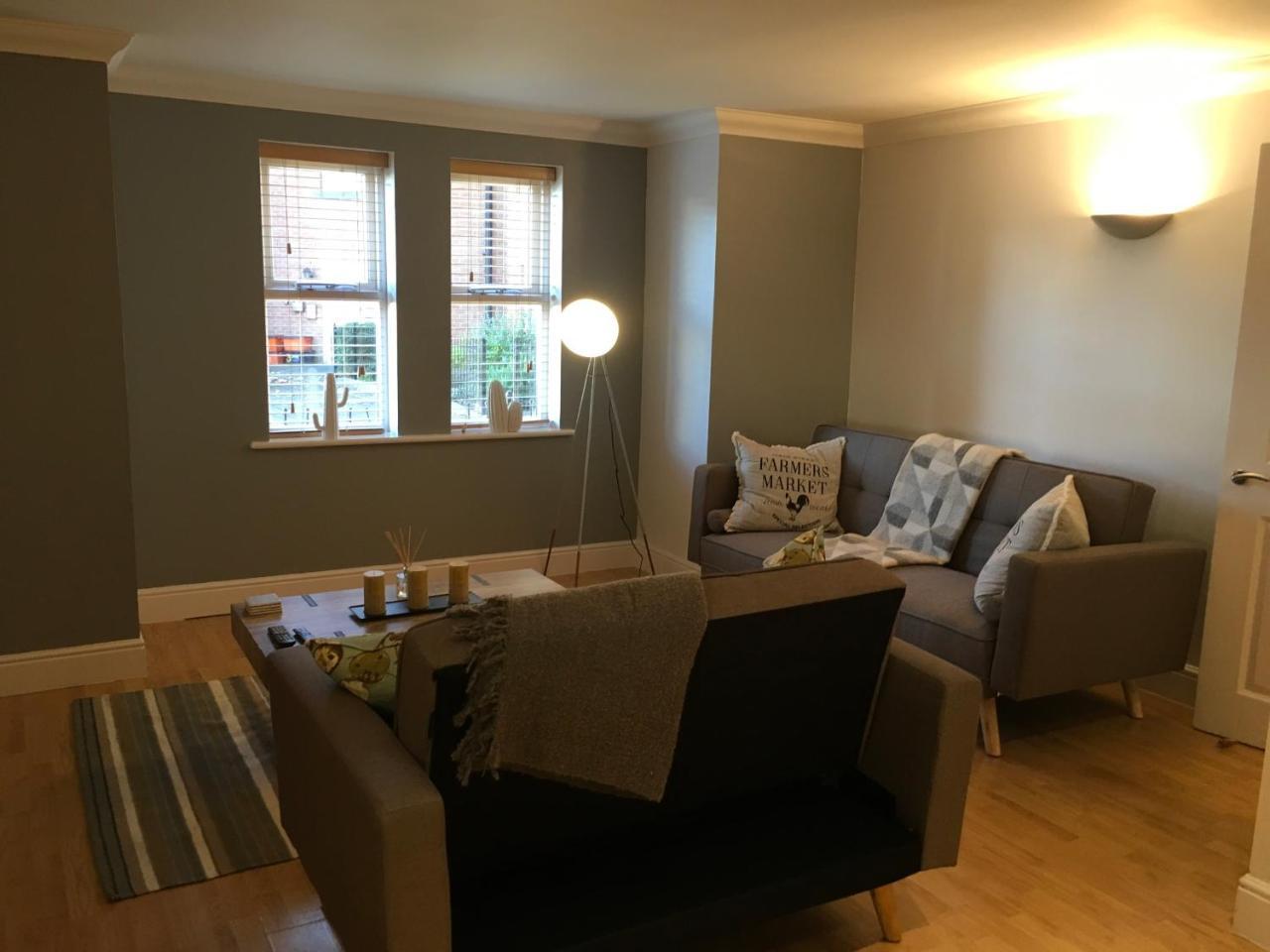 Godwin Court 21 Apartment Swindon Ngoại thất bức ảnh