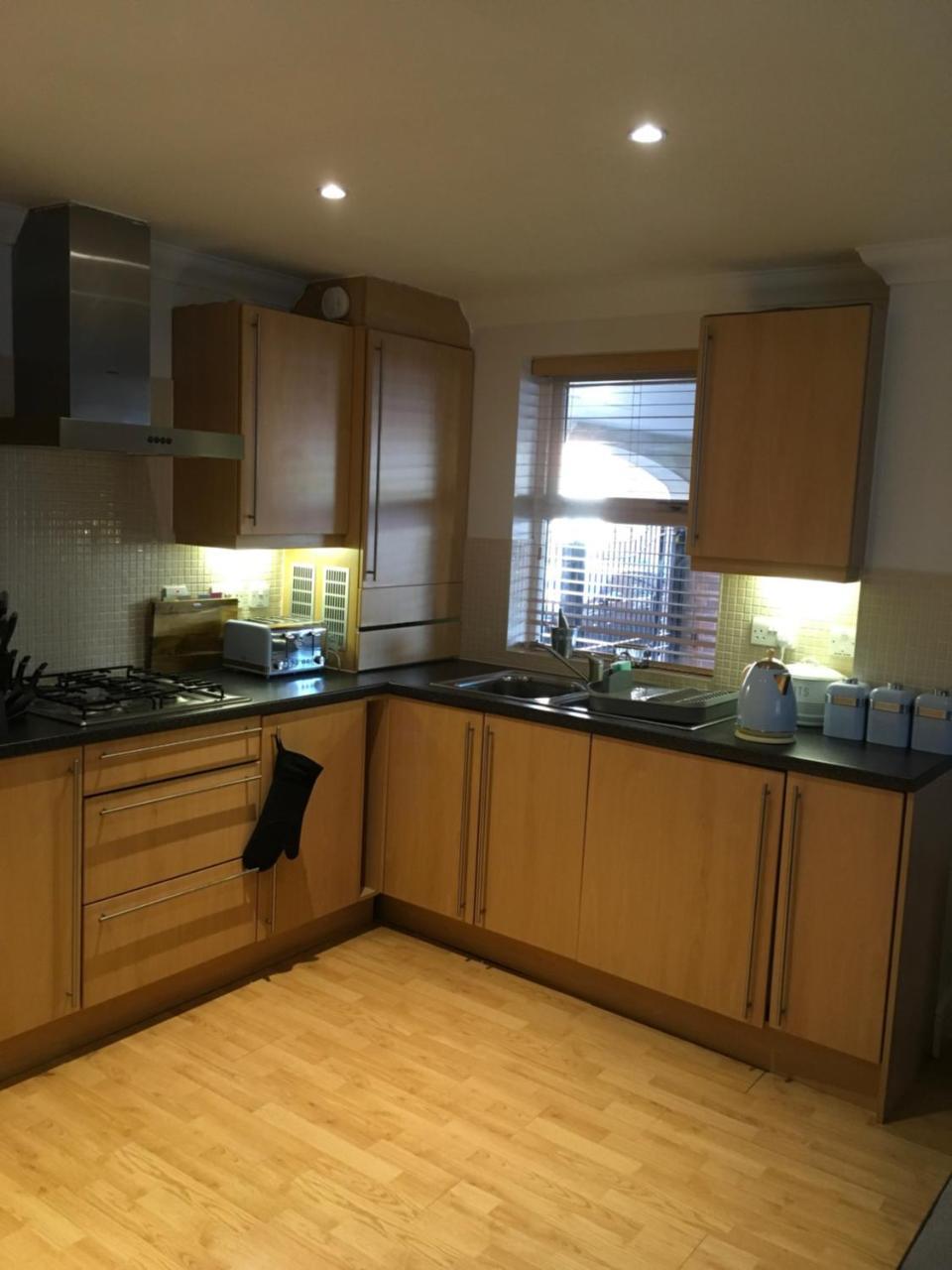 Godwin Court 21 Apartment Swindon Ngoại thất bức ảnh
