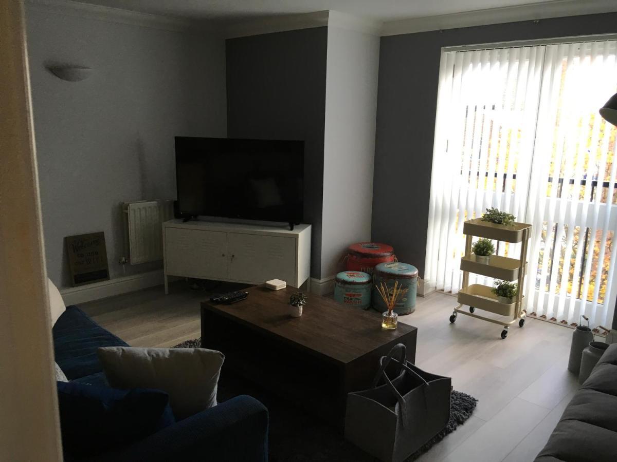 Godwin Court 21 Apartment Swindon Ngoại thất bức ảnh
